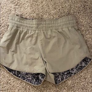 Lulu Lemon REVERSIBLE Shorts